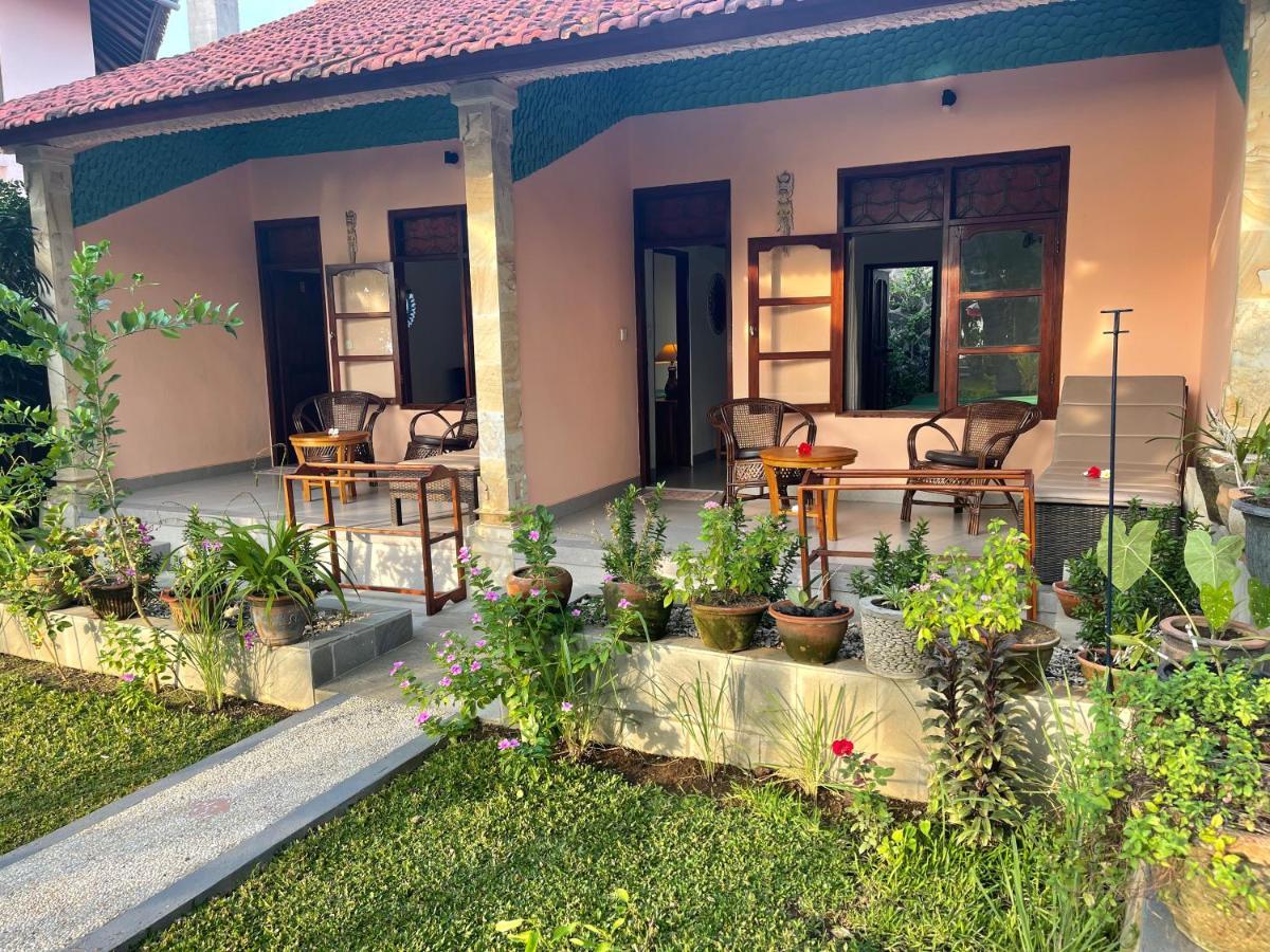 1000 Dream Bungalow Ловіна Екстер'єр фото